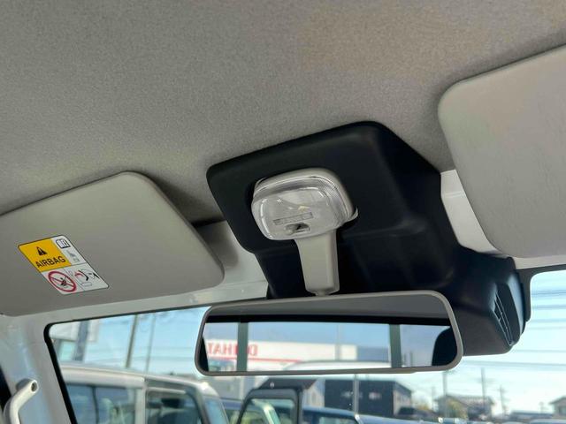 キャリイトラック ＫＣ　軽トラック　三方開　ＭＴ　衝突被害軽減システム　クリアランスソナー　レーンアシスト　アイドリングストップ　オートライト　ＥＳＣ　エアコン　パワーウィンドウ　運転席エアバッグ　助手席エアバッグ（42枚目）