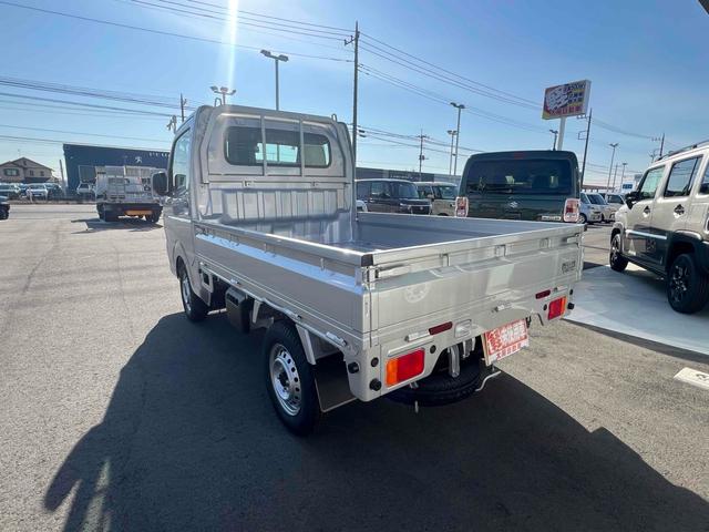 キャリイトラック ＫＣ　４ＷＤ　軽トラック　ＡＴ　衝突被害軽減システム　レーンアシスト　アイドリングストップ　オートライト　ＥＳＣ　エアコン　パワーウィンドウ　運転席エアバッグ　助手席エアバッグ（17枚目）