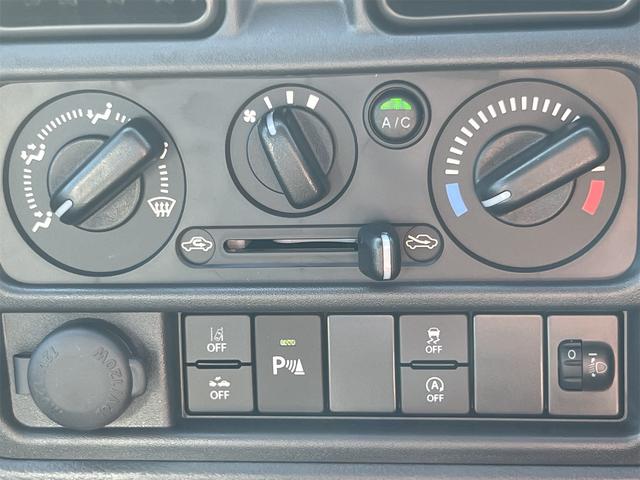 キャリイトラック ＫＣ　三方開　ＭＴ　衝突被害軽減システム　クリアランスソナー　レーンアシスト　アイドリングストップ　オートライト　ＥＳＣ　エアコン　パワーステアリング（5枚目）