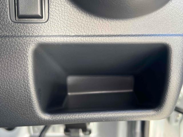 キャリイトラック ＫＣ　三方開　ＭＴ　衝突被害軽減システム　クリアランスソナー　レーンアシスト　アイドリングストップ　オートライト　ＥＳＣ　エアコン　パワーステアリング（42枚目）