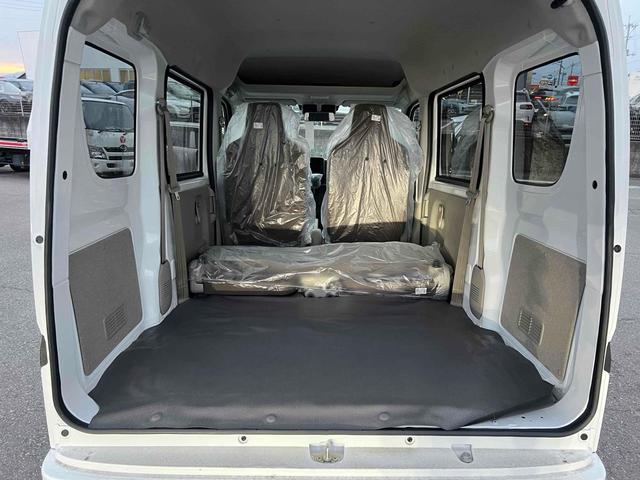 エブリイ ＰＡリミテッド　軽バン　ＣＶＴ　衝突被害軽減システム　クリアランスソナー　レーンアシスト　両側スライドドア　アイドリングストップ　ＥＳＣ　エアコン　パワーステアリング　パワーウィンドウ（30枚目）