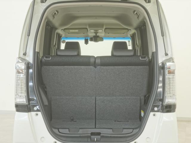 N-BOXカスタム G・ターボLパッケージ ワンオーナーインターナビドライブレコーダーHIDオートライト両側電動スライドドアあんしんパッケージ(低速域衝突軽減ブレーキ+誤発進抑制機能・サイドエアバッグサイドカーテンエアバッグ) AUTOエアコン(11枚目)