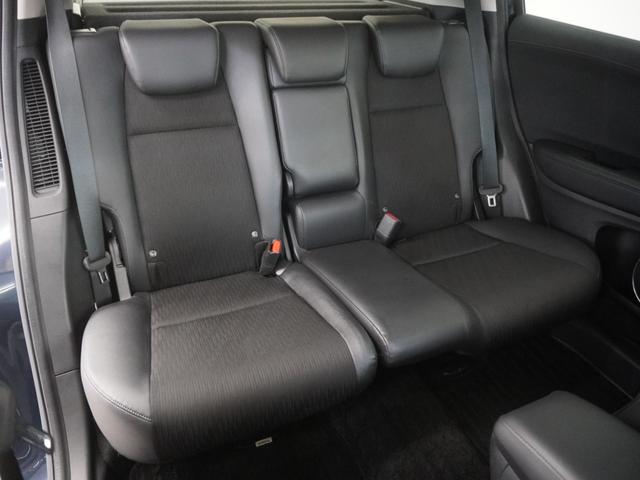 ヴェゼル ハイブリッドZ・ホンダセンシング インターナビシートヒーターLEDオートライトサイドエアバッグサイドカーテンエアバッグアダプティブクルーズコントロールレーンキープアシストルーフレール レーダーサポート Pセンサー DVD再生機能(11枚目)