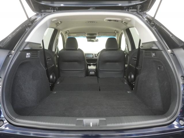 ヴェゼル ハイブリッドZ・ホンダセンシング インターナビシートヒーターLEDオートライトサイドエアバッグサイドカーテンエアバッグアダプティブクルーズコントロールレーンキープアシストルーフレール レーダーサポート Pセンサー DVD再生機能(14枚目)