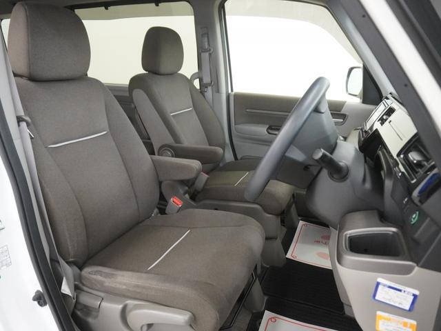 ステップワゴン Ｇ　ワンオーナー　ストラーダナビ　バックカメラ　アルパインフリップダウンモニター　電動スライドドアトリプルゾーンコントロールエアコンクルーズコントロール　キーレス　スマートキー＆プッシュスタート　フルセグ（10枚目）