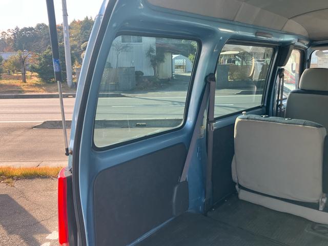 サンバーバン トランスポーター　ＥＴＣ　タイベル交換済み　集中ドアロック　エアコン（17枚目）