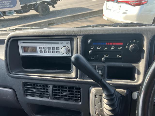 サンバーバン トランスポーター　ＥＴＣ　タイベル交換済み　集中ドアロック　エアコン（26枚目）