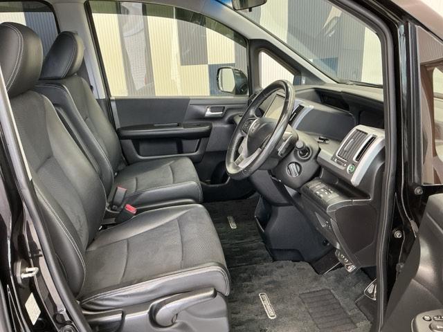 ステップワゴンスパーダ Zクールスピリット ホンダ認定中古車 純正ナビ 両側電動 バックカメ キーフリー ナビTV 横滑防止 DVD視聴可能 フルオートエアコン パワーウインドウ Aクルーズ USB入力 三列シート 運転席エアバック パワステ(14枚目)