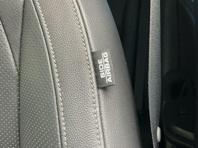 シビック セダン ホンダ認定中古車 純正ドラレコ前 LED サイドエアバッグ DVD視聴可能 横滑り防止装置 USB 地デジTV リアカメラ クルーズコントロール アイドリングストップ スマキー 前席シートヒーター(16枚目)