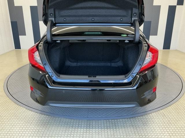 シビック セダン ホンダ認定中古車 純正ドラレコ前 LED サイドエアバッグ DVD視聴可能 横滑り防止装置 USB 地デジTV リアカメラ クルーズコントロール アイドリングストップ スマキー 前席シートヒーター(23枚目)