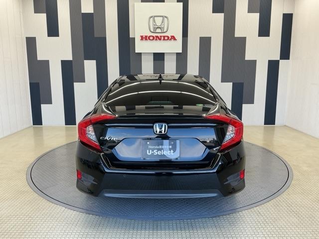 シビック セダン ホンダ認定中古車 純正ドラレコ前 LED サイドエアバッグ DVD視聴可能 横滑り防止装置 USB 地デジTV リアカメラ クルーズコントロール アイドリングストップ スマキー 前席シートヒーター(28枚目)