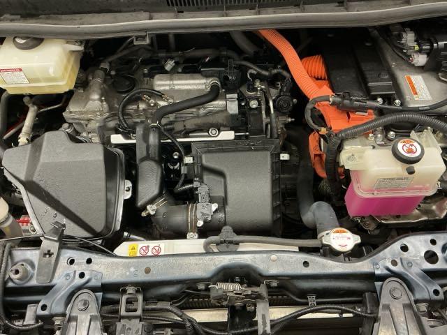 エスクァイア ハイブリッドＧｉプレミアムパッケージ　純正ドラレコ前　純正ナビ　ＬＥＤライト　地上デジタル　衝突被害軽減　クリアランスソナー　オートライト　Ｂカメラ　クルコン　スマートキー　ナビ＆ＴＶ　キーレス　前席シートヒーター　盗難防止装置　ＡＢＳ（19枚目）