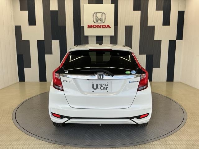 フィットハイブリッド Ｌホンダセンシング　ＬＥＤヘッドライト　バックカメラ　ＥＴＣ　軽減ブレーキ　Ｒカメ　サイドＳＲＳ　横滑り防止　フルセグテレビ　記録簿　ナビＴＶ　パワーステアリング　盗難防止装置　オートクルーズ　ＤＶＤ再生　ＡＢＳ（23枚目）