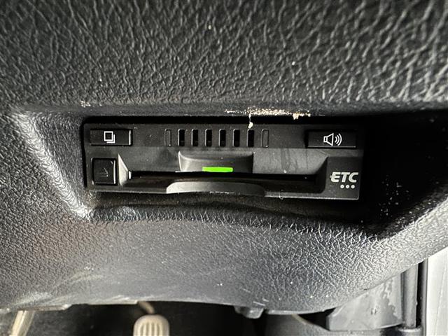 シエンタ ハイブリッドＧ　ブレーキサポート　ＬＥＤライト　Ｂカメラ　地デジ　１オーナー　ＤＶＤ　キーフリー　スマキー　横滑り防止システム　メモリナビ　ナビＴＶ　ウォークスルー　ＥＴＣ　イモビライザー　運転席エアバック　ＰＷ（15枚目）