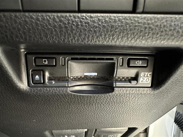 ハリアー Ｚ　盗難防止　運転席パワーシート　地デジ　横滑防止装置　リアビューカメラ　ヘッドライトＬＥＤ　アルミホイール　点検記録簿　Ｗエアバッグ　キーレス　スマートキ－　サイドエアバッグ　エアコン　ナビ＆ＴＶ（15枚目）