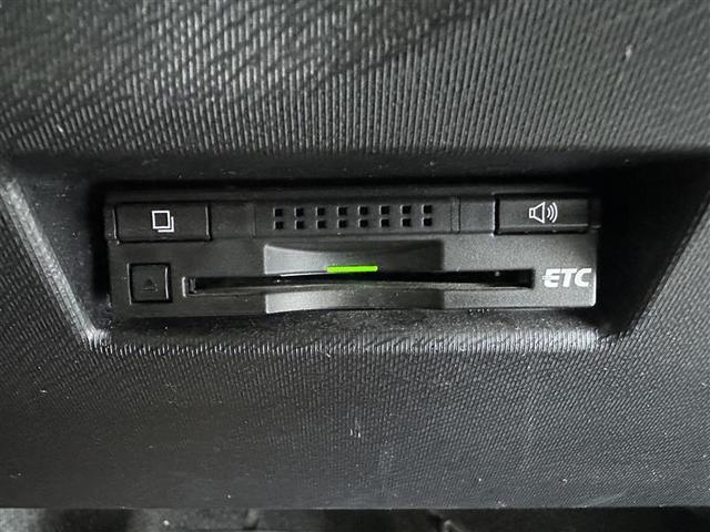 アクア Ｘ－アーバン　ＶＳＣ　衝突軽減システム　１オーナー　ＤＶＤ　スマートエントリー　ナビＴＶ　バックモニタ－　パワーステアリング　ＡＵＴＯエアコン　パワーウインドウ　ＡＢＳ　ＡＷ　デュアルエアバッグ　運転席エアバッグ（15枚目）