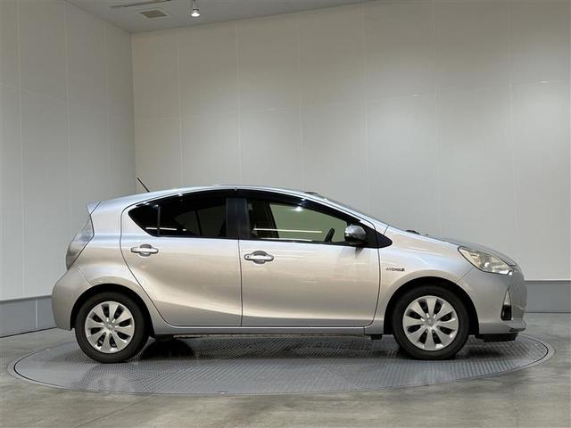 アクア S スマートキープッシュスタート キーレスエントリ イモビ ナビ&TV ワンオーナー車 オートエアコン デュアルエアバック ESC Bカメラ パワーウィンドウ AUX端子 ETC SRS ワンセグTV(7枚目)