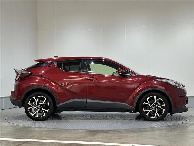 Ｃ－ＨＲ Ｇ　ハーフ革　ＴＳＳ　ＤＶＤ再生可　定期点検記録簿　ＬＥＤヘッド　バックモニタ　イモビライザー　ナビ＆ＴＶ　ＥＴＣ付　キーフリーシステム　スマキー　横滑り防止機能　クルーズＣ　エアバッグ　アルミ　ＡＢＳ（7枚目）
