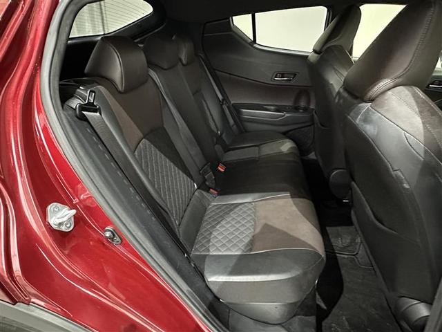 Ｃ－ＨＲ Ｇ　ハーフ革　ＴＳＳ　ＤＶＤ再生可　定期点検記録簿　ＬＥＤヘッド　バックモニタ　イモビライザー　ナビ＆ＴＶ　ＥＴＣ付　キーフリーシステム　スマキー　横滑り防止機能　クルーズＣ　エアバッグ　アルミ　ＡＢＳ（9枚目）