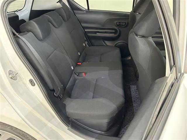 アクア Ｓ　セキュリティー　キーレススタート　両席エアバッグ　スマートキーシステム　取説記録簿　バックモニタ　ＡＴエアコン　ＶＳＣ　運転席エアバッグ　パワーウインドー　ＥＴＣ付　パワステ　１セグＴＶ　ＡＢＳ（10枚目）