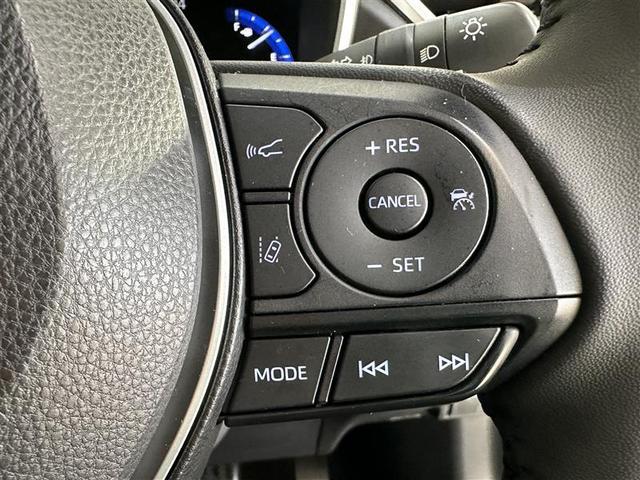 カローラクロス ハイブリッド　Ｚ　電動シ－ト　ドライブレコーダ　ワンオ－ナ－車　地デジＴＶ　プリクラッシュセーフティシステム　キーレスエントリー　横滑防止装置　整備記録簿　ＡＡＣ　盗難防止システム　メディアプレイヤー接続　ナビ＆ＴＶ（13枚目）