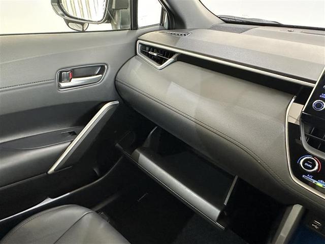 カローラクロス ハイブリッド　Ｚ　電動シ－ト　ドライブレコーダ　ワンオ－ナ－車　地デジＴＶ　プリクラッシュセーフティシステム　キーレスエントリー　横滑防止装置　整備記録簿　ＡＡＣ　盗難防止システム　メディアプレイヤー接続　ナビ＆ＴＶ（20枚目）