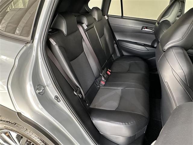 カローラクロス ハイブリッド　Ｚ　電動シ－ト　ドライブレコーダ　ワンオ－ナ－車　地デジＴＶ　プリクラッシュセーフティシステム　キーレスエントリー　横滑防止装置　整備記録簿　ＡＡＣ　盗難防止システム　メディアプレイヤー接続　ナビ＆ＴＶ（24枚目）