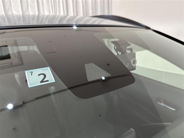 カローラクロス ハイブリッド　Ｚ　電動シ－ト　ドライブレコーダ　ワンオ－ナ－車　地デジＴＶ　プリクラッシュセーフティシステム　キーレスエントリー　横滑防止装置　整備記録簿　ＡＡＣ　盗難防止システム　メディアプレイヤー接続　ナビ＆ＴＶ（30枚目）