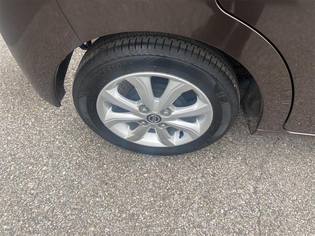 デイズ Ｘ　アラウンドＭ　フルセグテレビ　コーナーソナー　オートマチックハイビーム　踏み間違え防止　ＳＤナビゲーション　横滑防止装置　Ａライト　スマートキー　イモビライザー　バックカメラ　レーンキープ　キーレス（27枚目）