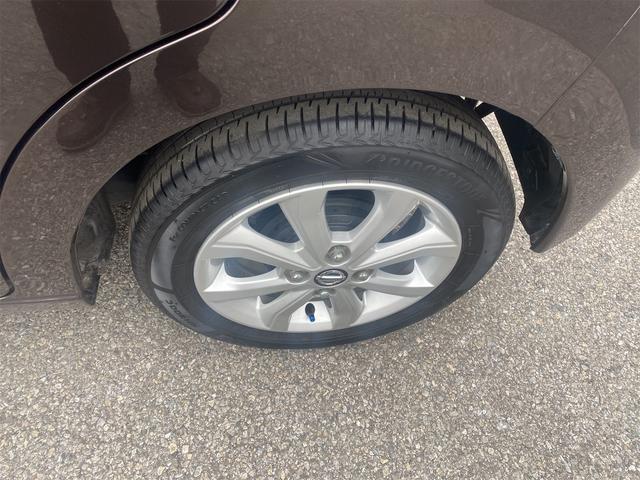 デイズ Ｘ　アラウンドＭ　フルセグテレビ　コーナーソナー　オートマチックハイビーム　踏み間違え防止　ＳＤナビゲーション　横滑防止装置　Ａライト　スマートキー　イモビライザー　バックカメラ　レーンキープ　キーレス（29枚目）