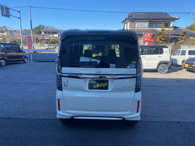 Ｎ－ＢＯＸカスタム Ｇ・ＥＸホンダセンシング　衝突被害軽減装置　エアコン　ＳＤナビゲーション　Ｂｌｕｅｔｏｏｔｈ対応　盗難防止システム　ＰＷ　ドライブレコーダー　キーフリーシステム　ナビＴＶ　クリアランスソナー　サイドエアバッグ　レーンアシスト（3枚目）