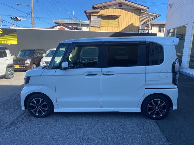 Ｎ－ＢＯＸカスタム Ｇ・ＥＸホンダセンシング　衝突被害軽減装置　エアコン　ＳＤナビゲーション　Ｂｌｕｅｔｏｏｔｈ対応　盗難防止システム　ＰＷ　ドライブレコーダー　キーフリーシステム　ナビＴＶ　クリアランスソナー　サイドエアバッグ　レーンアシスト（5枚目）