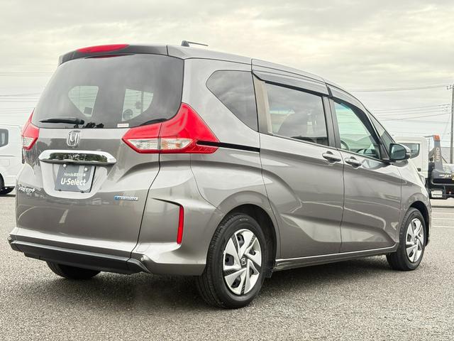 フリード＋ハイブリッド ハイブリッドＧ　ホンダセンシング純正ナビＢカメラ（28枚目）