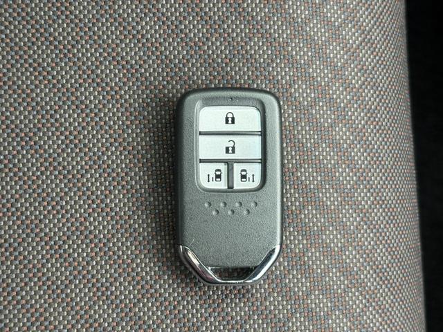 フリード＋ハイブリッド ハイブリッドＧ　ホンダセンシング純正ナビＢカメラ（37枚目）