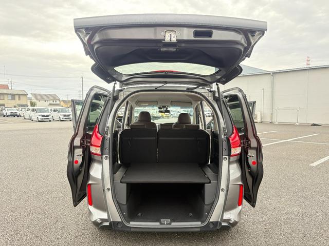 フリード＋ハイブリッド ハイブリッドＧ　ホンダセンシング純正ナビＢカメラ（44枚目）