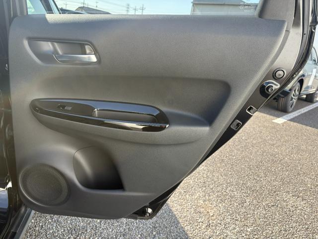 フィット ｅ：ＨＥＶクロスター　１オーナー・センシング純正ナビＢカメラＥＴＣ（74枚目）