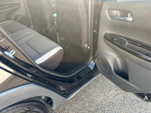 フィット ｅ：ＨＥＶクロスター　１オーナー・センシング純正ナビＢカメラＥＴＣ（75枚目）