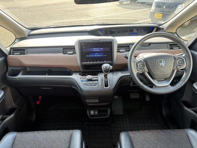 フリード クロスター・ホンダセンシング　１オーナー・センシング純正ナビＢカメラ（3枚目）