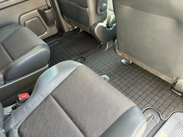 フリード クロスター・ホンダセンシング　１オーナー・センシング純正ナビＢカメラ（61枚目）