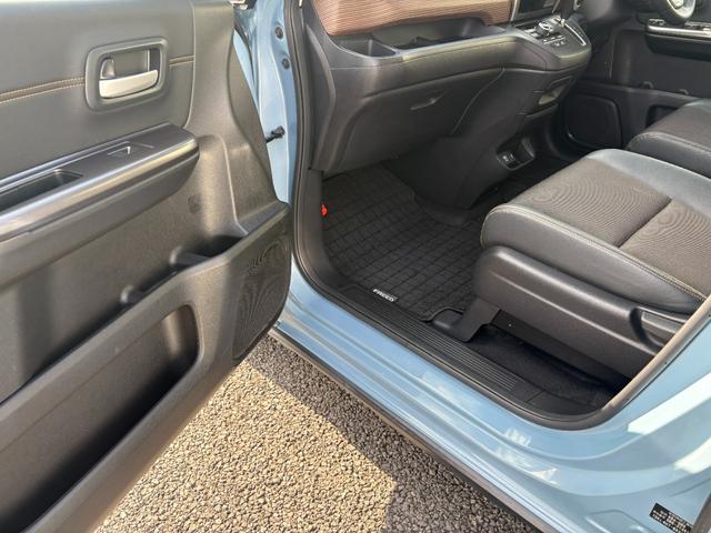 フリード クロスター・ホンダセンシング　１オーナー・センシング純正ナビＢカメラ（64枚目）