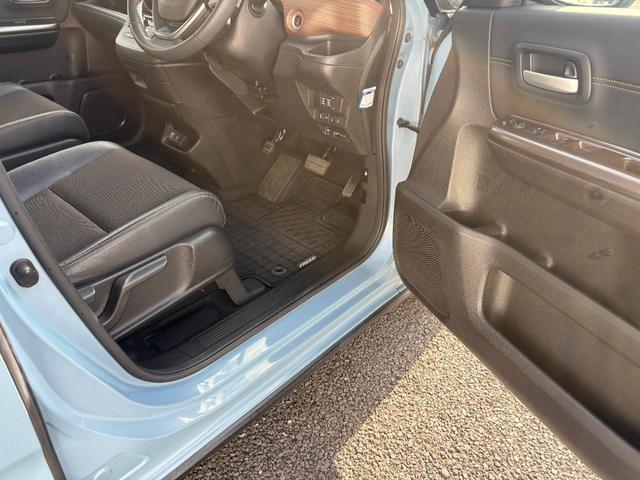 フリード クロスター・ホンダセンシング　１オーナー・センシング純正ナビＢカメラ（70枚目）