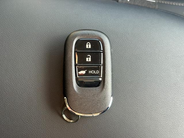 ヴェゼル ｅ：ＨＥＶＺ　１オーナー・センシング純正ナビＢカメラ（32枚目）