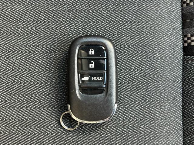 ヴェゼル ｅ：ＨＥＶＰＬａＹ　１オーナー・センシング純正ナビＢカメラＥＴＣ（33枚目）