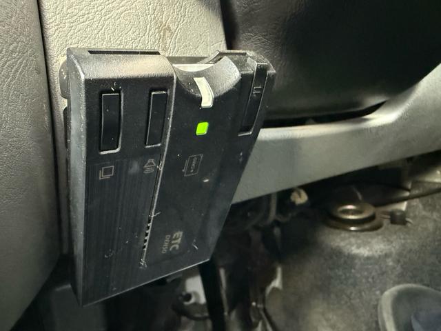 NV100クリッパーバン GXターボ 切り替え式4WD ETC キーレス 車検令和8年6月迄 オートパワーウィンドウ CDオーディオ Wエアバック(24枚目)