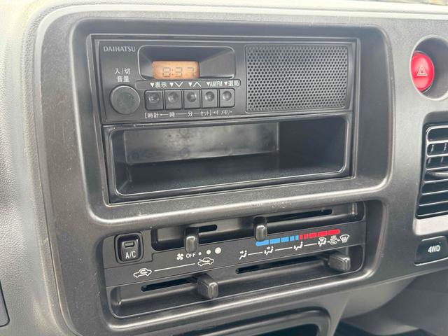 ハイゼットトラック 　４ＷＤ　ＭＴ　ＥＴＣ　エアコン　パワステ　記録簿（3枚目）