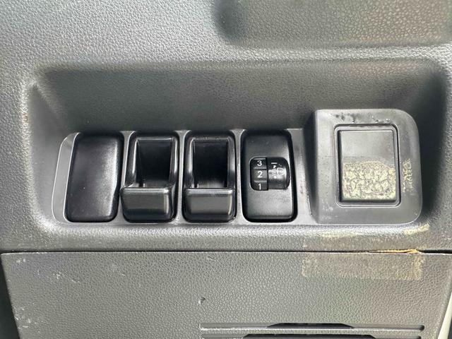 ハイゼットトラック 　４ＷＤ　ＭＴ　ＥＴＣ　エアコン　パワステ　記録簿（6枚目）