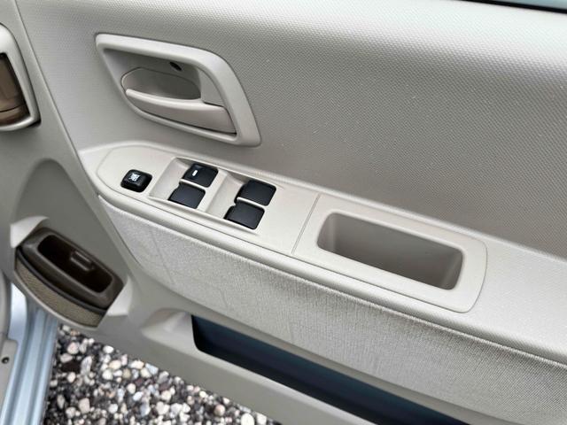 eKワゴン M ナビ TV キーレスエントリー 電動格納ミラー ベンチシート AT CD DVD再生 MD アルミホイール 衝突安全ボディ エアコン パワーステアリング パワーウィンドウ(7枚目)