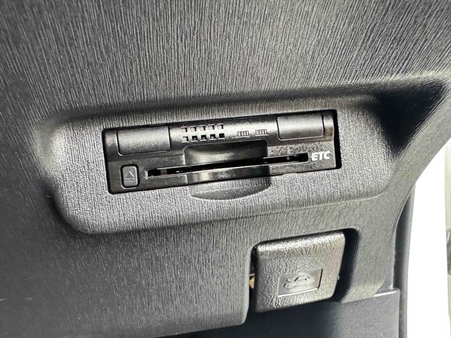 プリウス S ドライブレコーダー ETC バックカメラ ナビ TV アルミホイール HID CVT スマートキー アイドリングストップ 電動格納ミラー 盗難防止システム CD USB Bluetooth(8枚目)