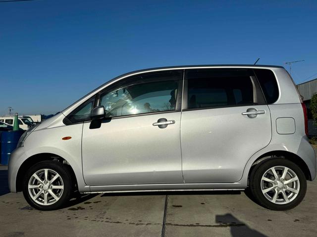 ムーヴ Ｘ　ドライブレコーダー　ＥＴＣ　バックカメラ　スマートキー　アイドリングストップ　電動格納ミラー　ベンチシート　ＣＶＴ　盗難防止システム　ＡＢＳ　ＣＤ　ミュージックプレイヤー接続可　アルミホイール（18枚目）