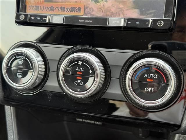 インプレッサスポーツ １．６ｉ－Ｌ　後期　フルセグナビ　Ｂモニ　ＢＴ　ＤＶＤ　ＥＴＣ　ドラレコ　キーレスキー　パドルシフト　アイドリングストップ　シートリフター　横滑り防止　電格ミラー　Ｐガラス　ＵＶカットガラス　レベライザー　マット（13枚目）